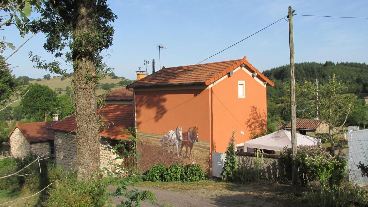 Bed and Breakfast La Vache Sur Le Toit Montagny  Exterior foto